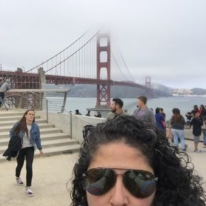 Meet your Posher, Iris